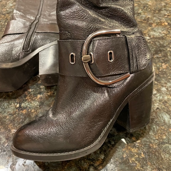 Steve Madden Tall Black Leather Boots - Picture 4 of 9